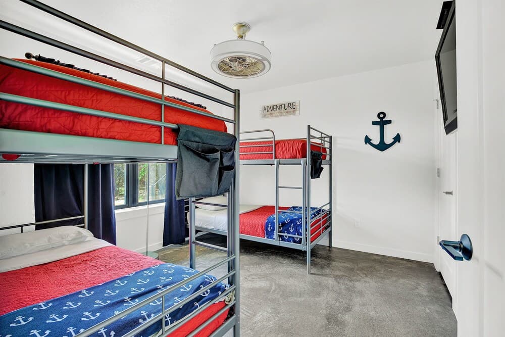 Luxury Lakeview Home w/ Beach, Boat, & Park Access