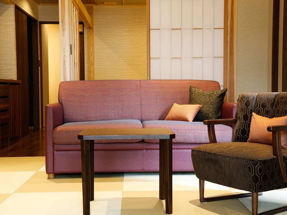 Awaji Hamarikyu TAKUMI