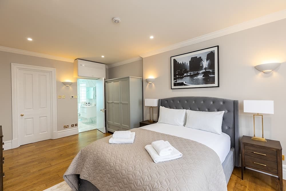 JOIVY Stylish Flat near Mayfair & Piccadilly Circus
