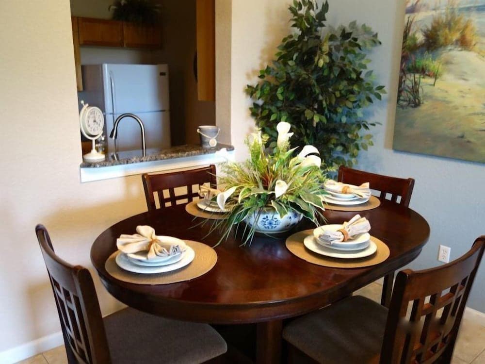 Windsor_palms_303cp-n