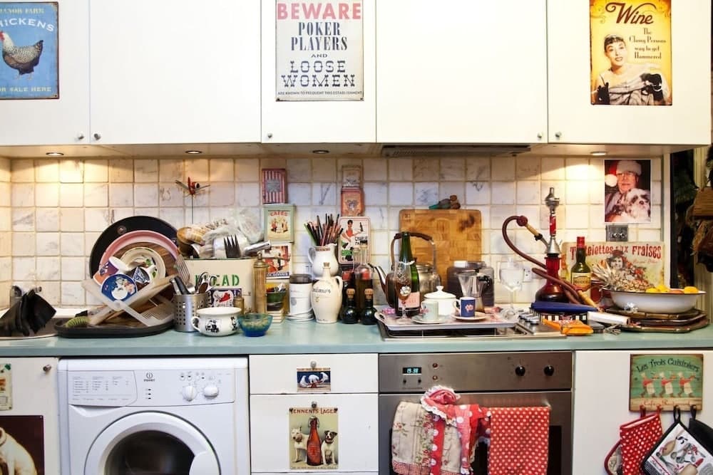 Boutique Bijoux Garden Flat in Vibrant Oval