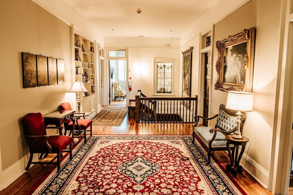 Heritage House Bed & Breakfast - Boutique Adults-Only Inn