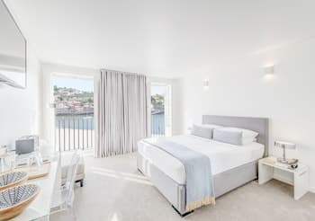 Oporto Street Miragaia