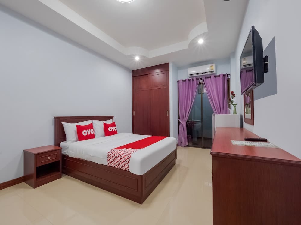 OYO 1087 Udom Khomkham Apartment