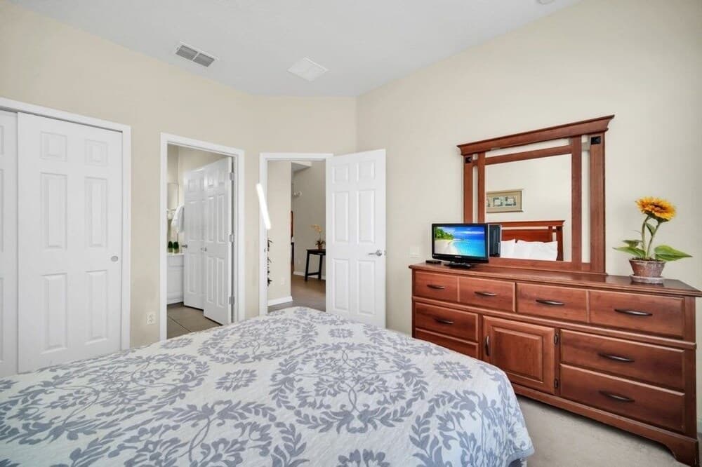 7783tb 5 Bedroom Villa by Redawning