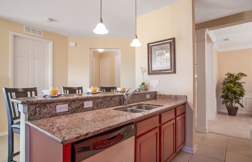 Lake View Escape - New! 3 Bedroom Condo by Redawning