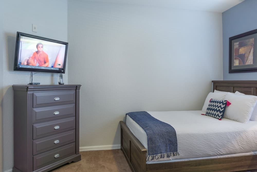 Casa Magnolias Deluxe 3 Bedroom Condo by RedAwning