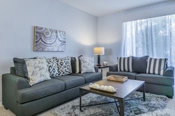 Casa Nova Deluxe Townhome 3 Bedroom Townhouse by Redawning