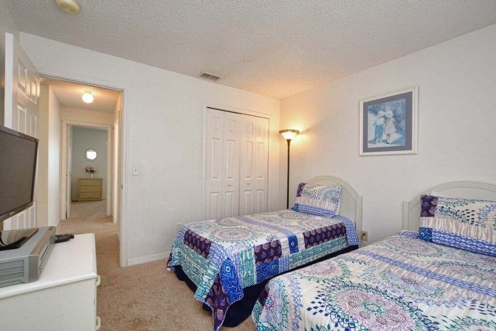 Indian Point- 3 Bedroom Pool - 1301ip Home by Redawning