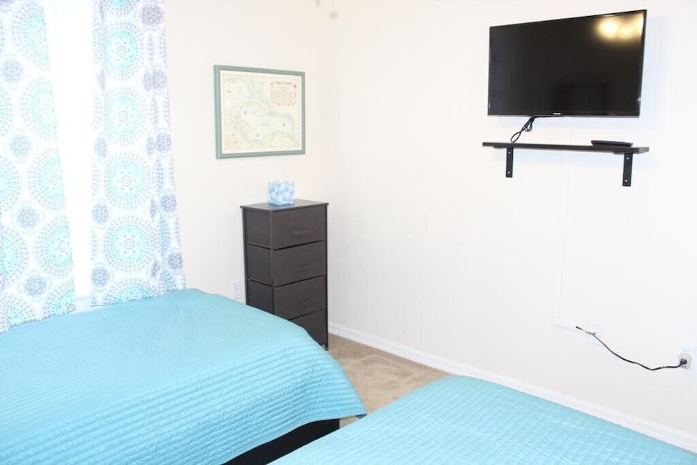 Tv706or 3 Bedroom Townhouse by Redawning