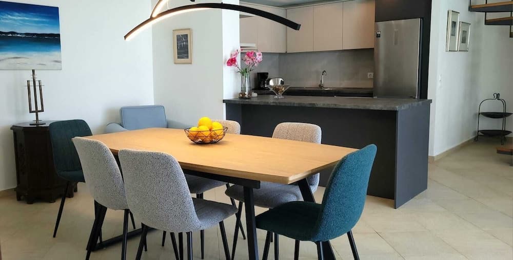 Spacious Villa With Private Pool and sea View, Just 150 Meters From the sea