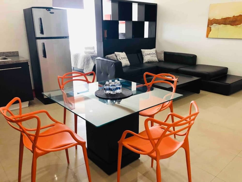 Loft Zona TEC, practical w view, gym, 1KSB terrace, 1 bathroom by Mty Living - Danis