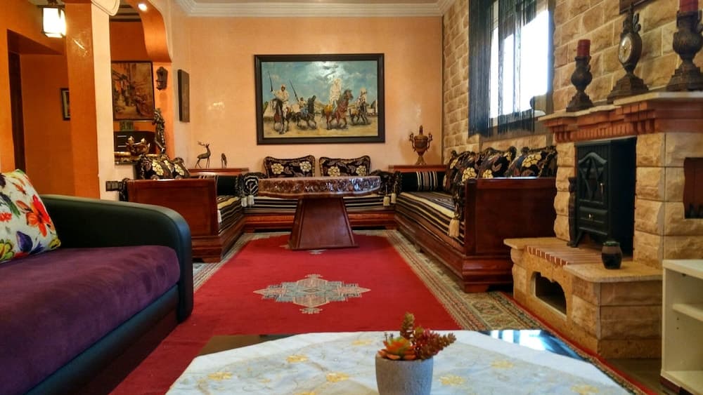 Charmant Appartement de 100m, a 20km de Saidia