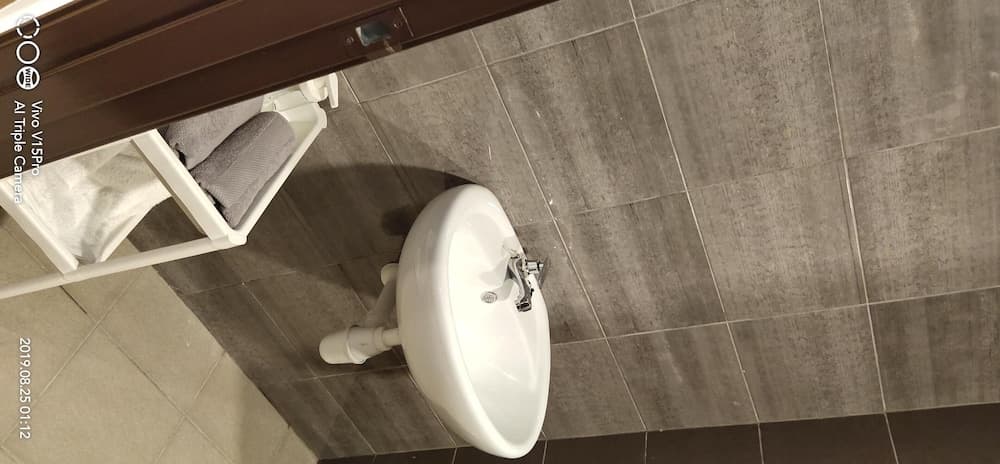 A Homestay, Inspired by the Resort Environment