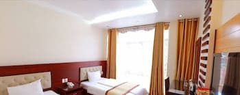 AHA Full House Hotel