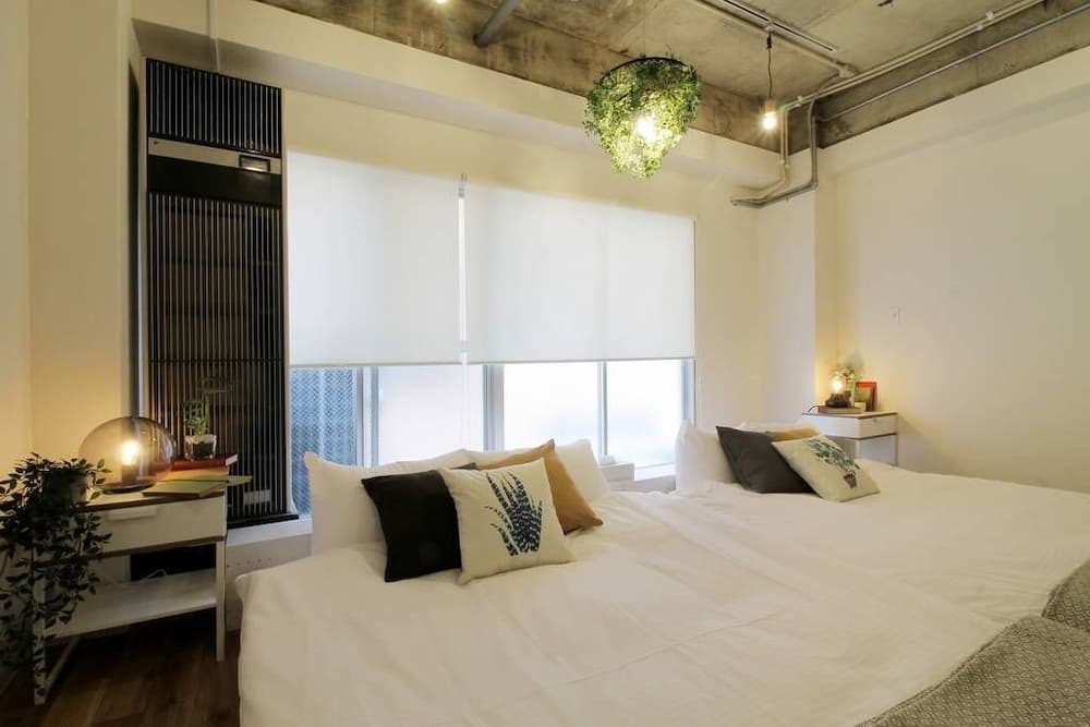 Aki Building 202,301