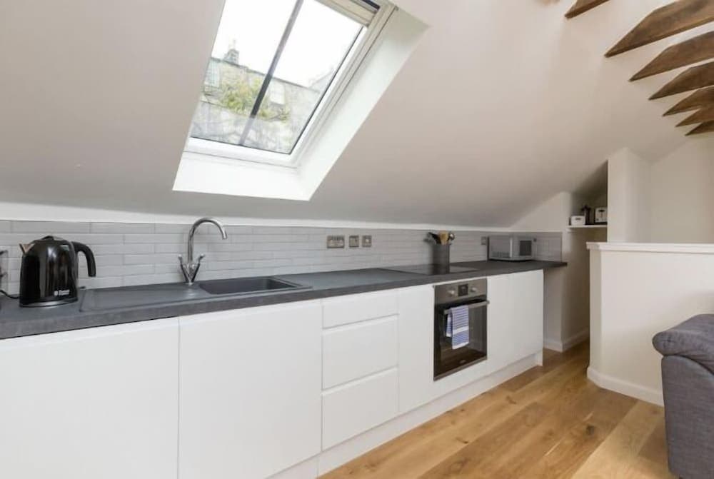 Trendy 1-bedroom Main Door House in New Town