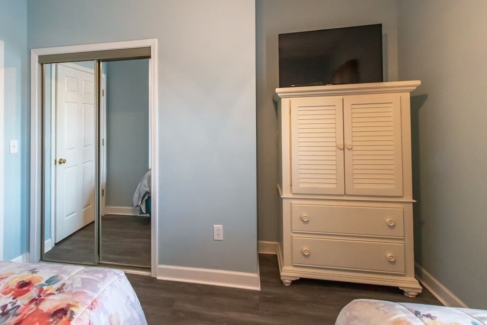 Havens #423 2 Bedroom Condo by Redawning