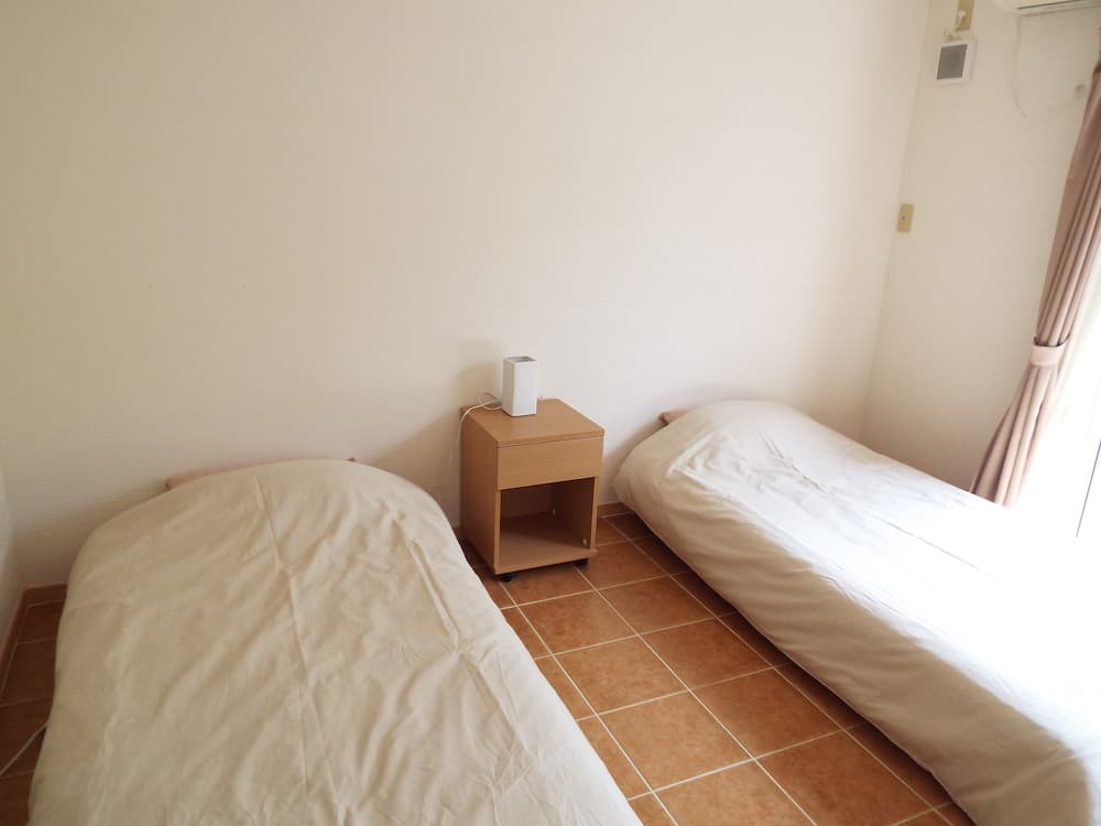 Asobi Base Yamabare House Ishigakijima