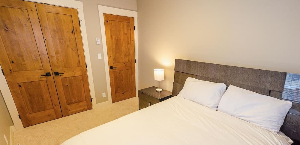 Echo Landing #12 by Bear Country