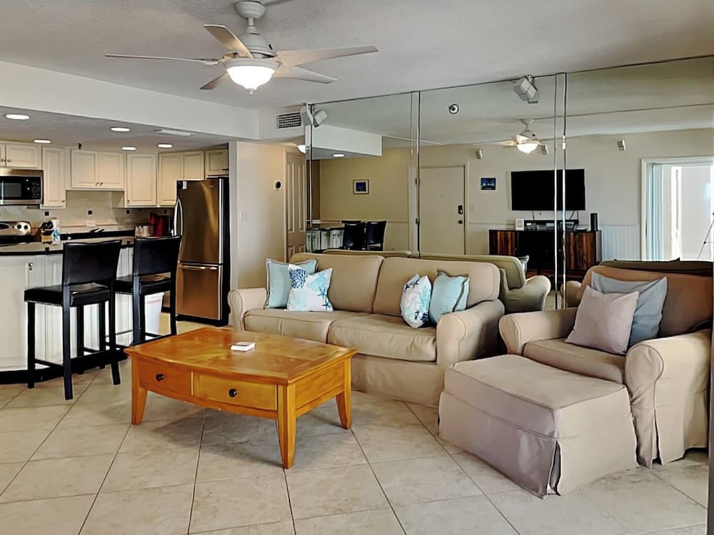 Beachcomber by Distinctive Beach Rentals