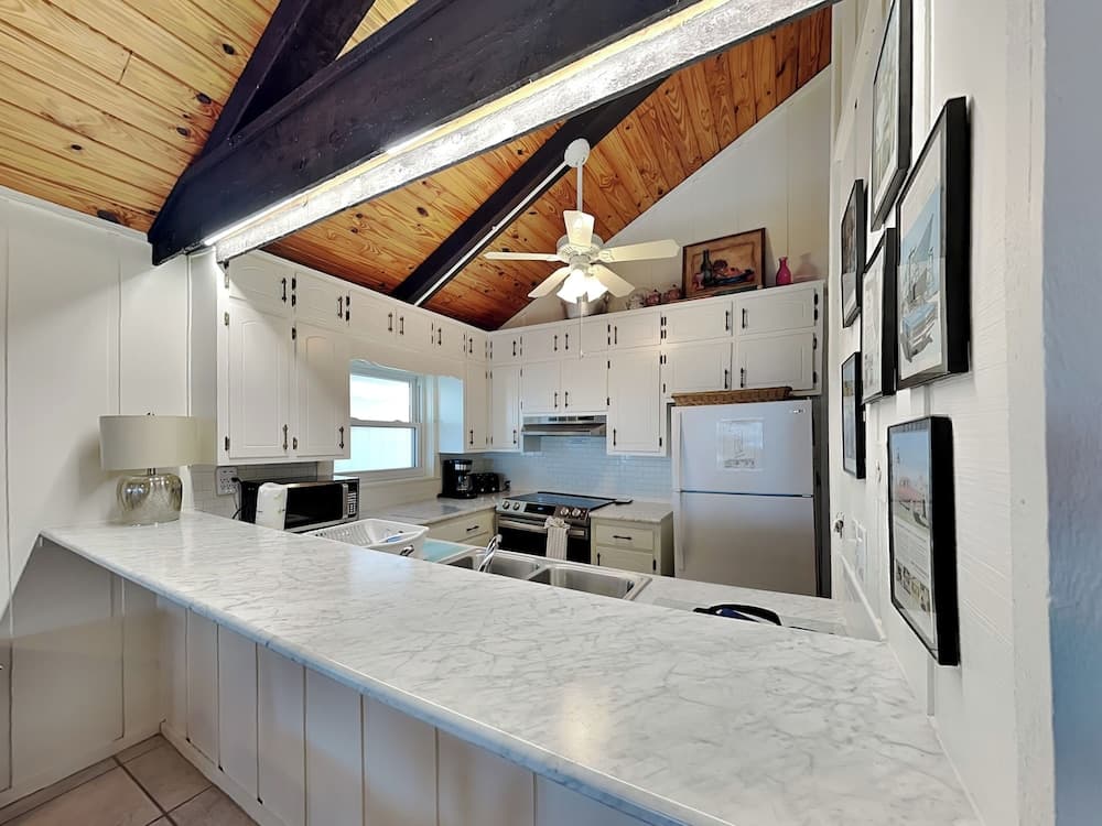 Cozy Cottage by Distinctive Beach Rentals