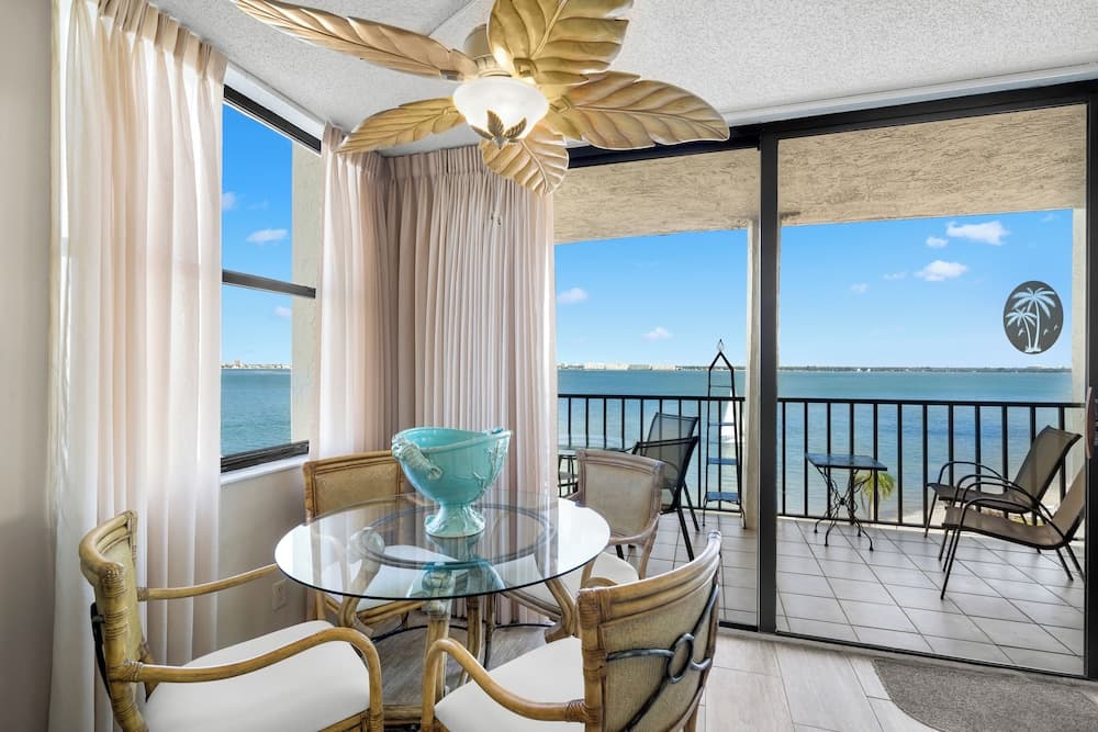 Casa Del Mar G-608 by Distinctive Beach Rentals