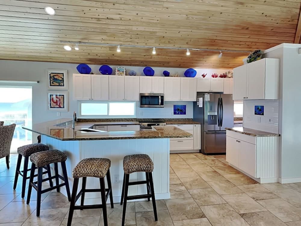 Ocean Pearl by Distinctive Beach Rentals