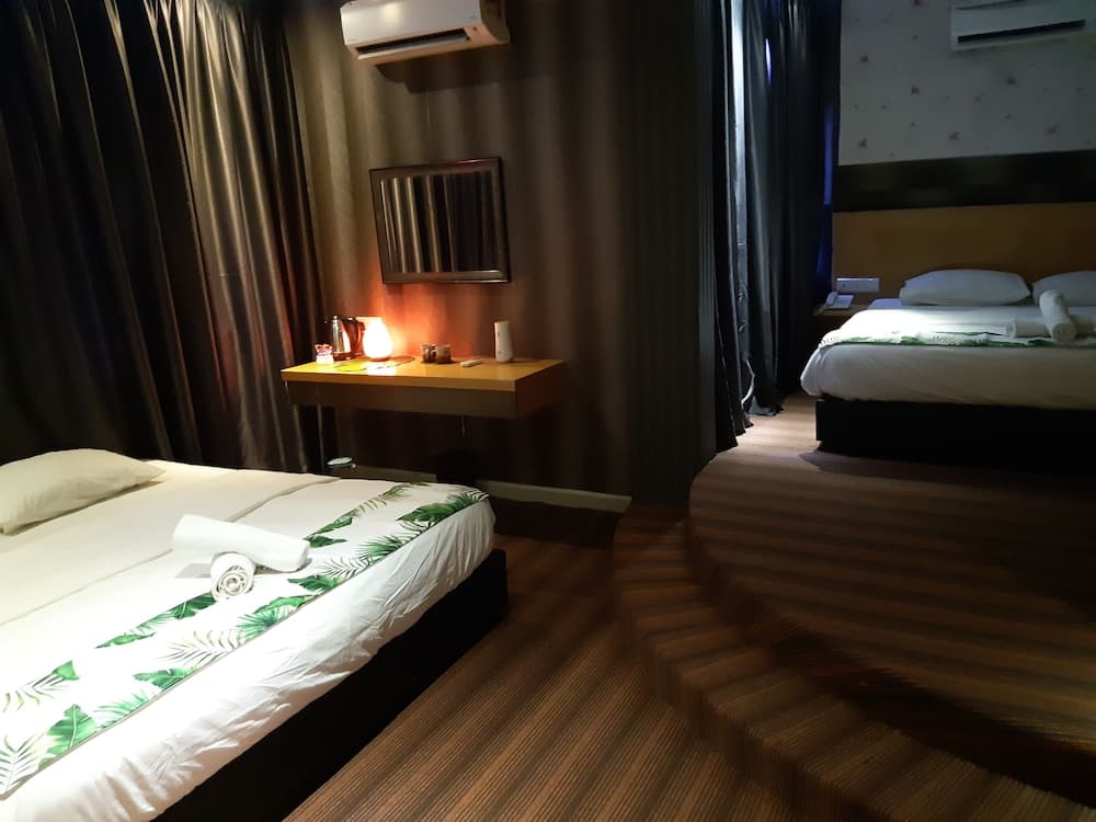 Grandeur Hotel and Spa