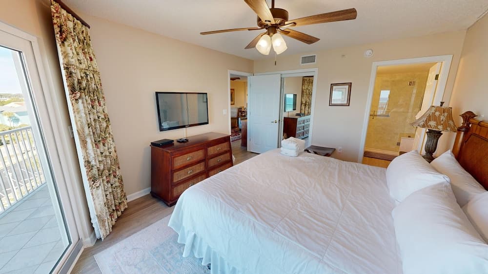 Seacrest 603 is a Gulf View 2 BR on Okaloosa Island by RedAwning