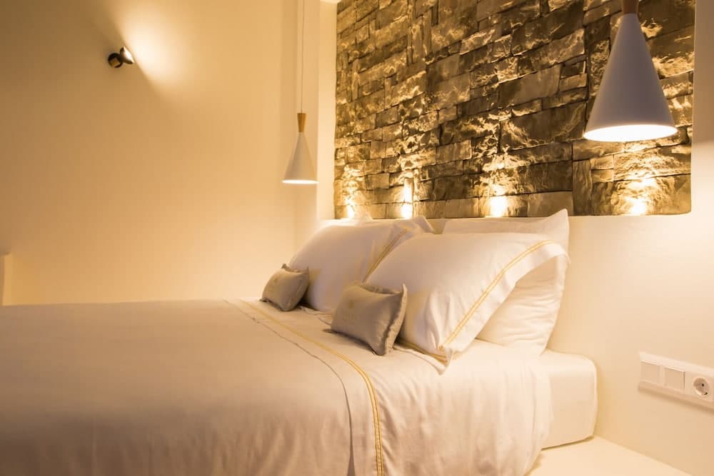 Theros Luxury Villas