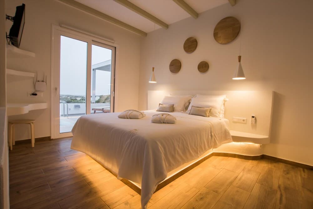 Theros Luxury Villas