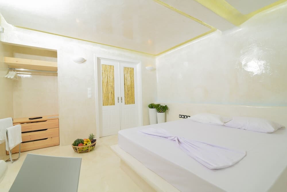 Mykonos 52m² Luxury Apartment Sea side Ornos