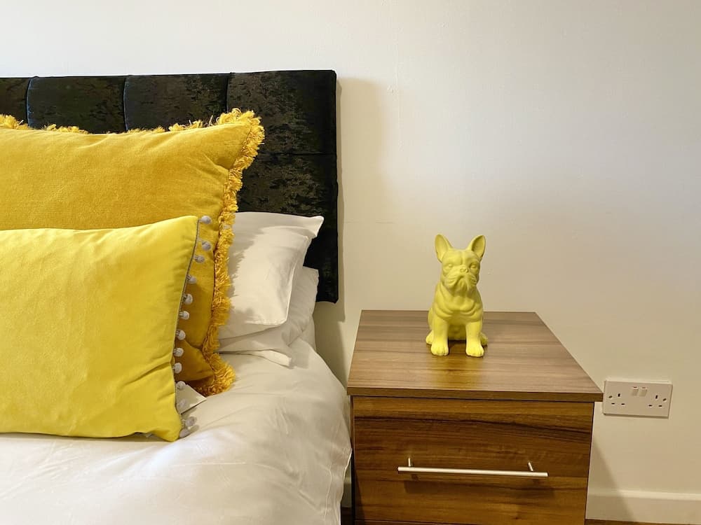 3-bed Townhouse Parking Deep Cleaned