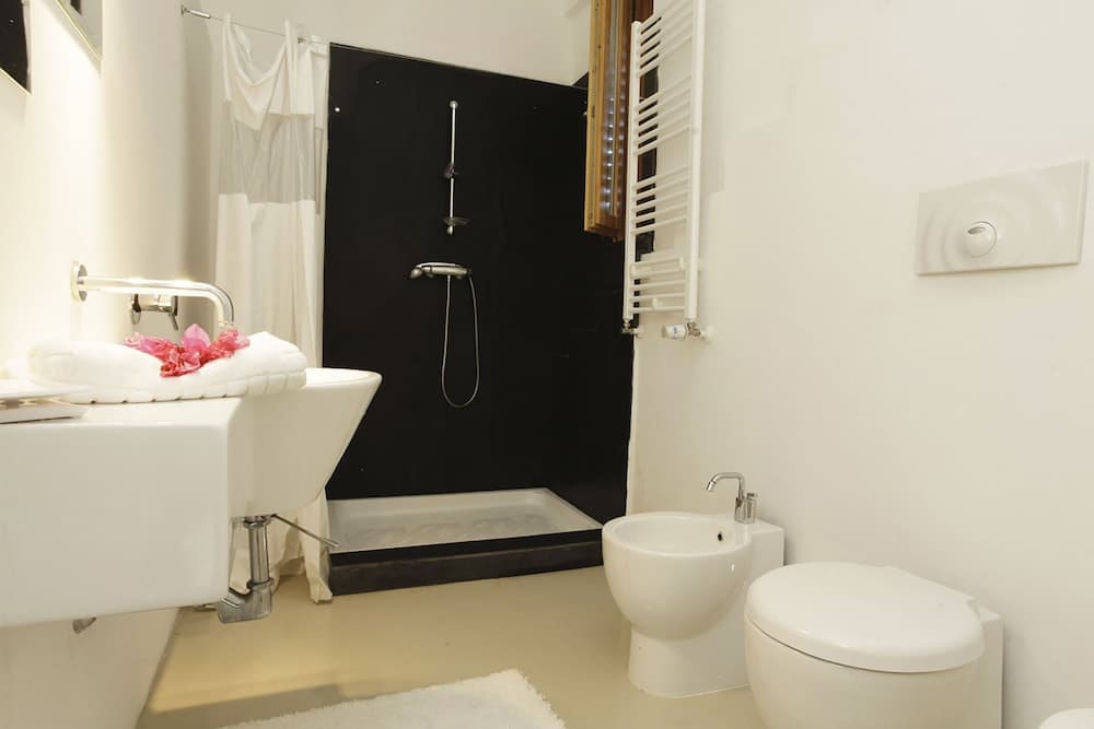 Apartment By The Sea, Max 6 People