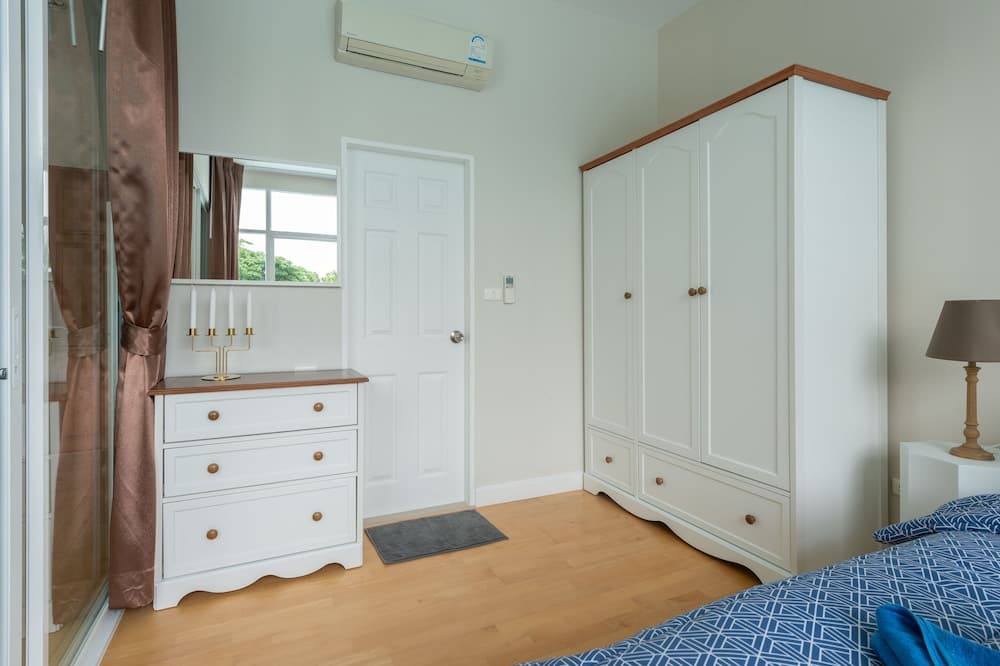 102 - 1 Bdr Pool Access Condo Boathouse Hua Hin