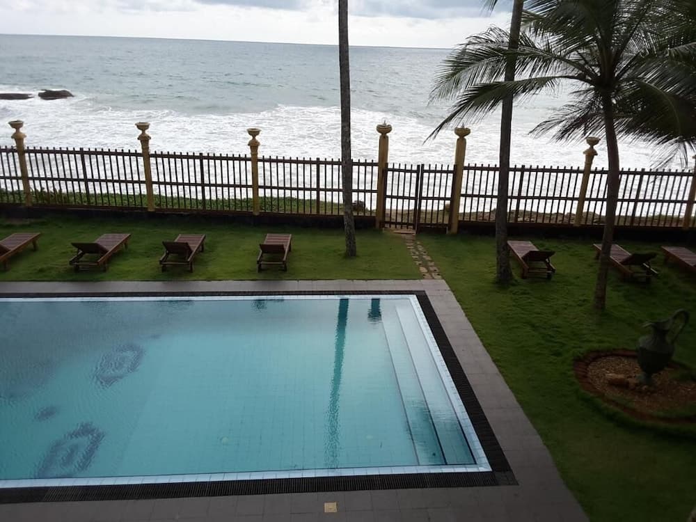 Villa Roma Sea Beach View