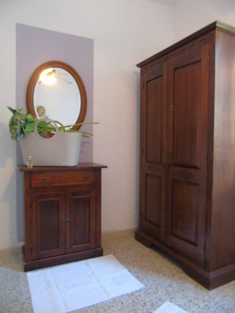 On Holiday Between Sky And Sea Geco Di Campiglia pet Friendly big Garden