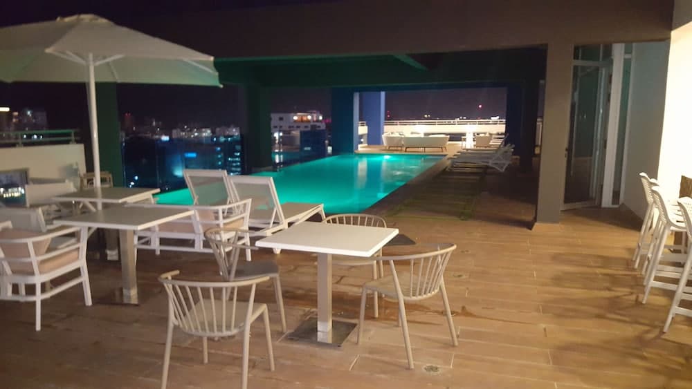 Apartment Of 1 Bedroom Plus Study With Sofa Bed