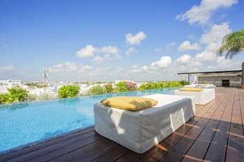 Lovely One Bedroom With Amazing Terrace View