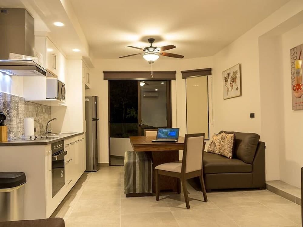 Classy 2 Br Apartment Fully Equipped, Up To 5 People, at Aldea Zama