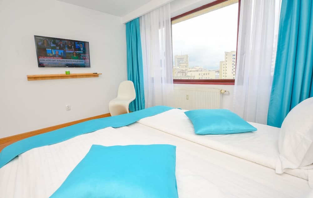 Sunshine Apartment - Cismigiu Gardens