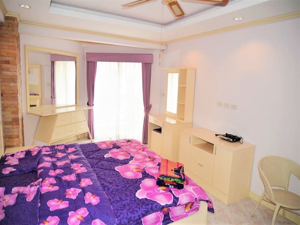 Jomtien Beach Condo 4th Floor Modern Apartment