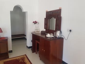 Mbv Hotel Annex Family Room