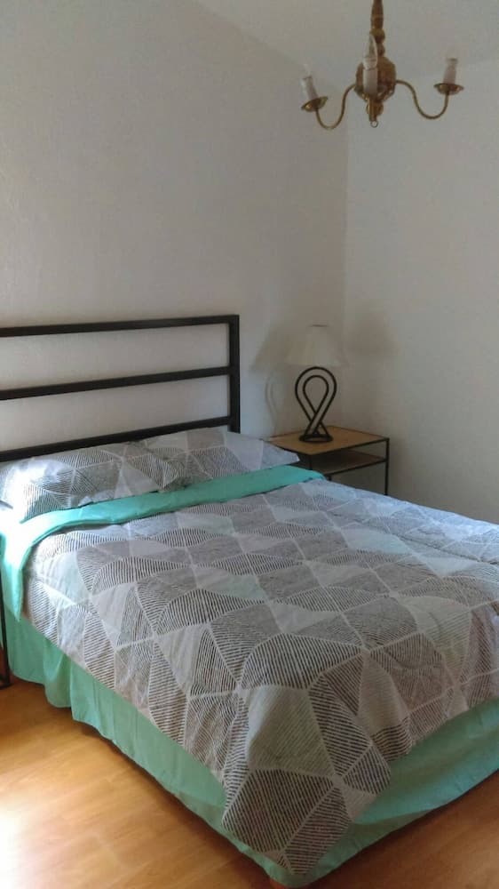 Departamento Comodo, Centrico, Estacionamiento