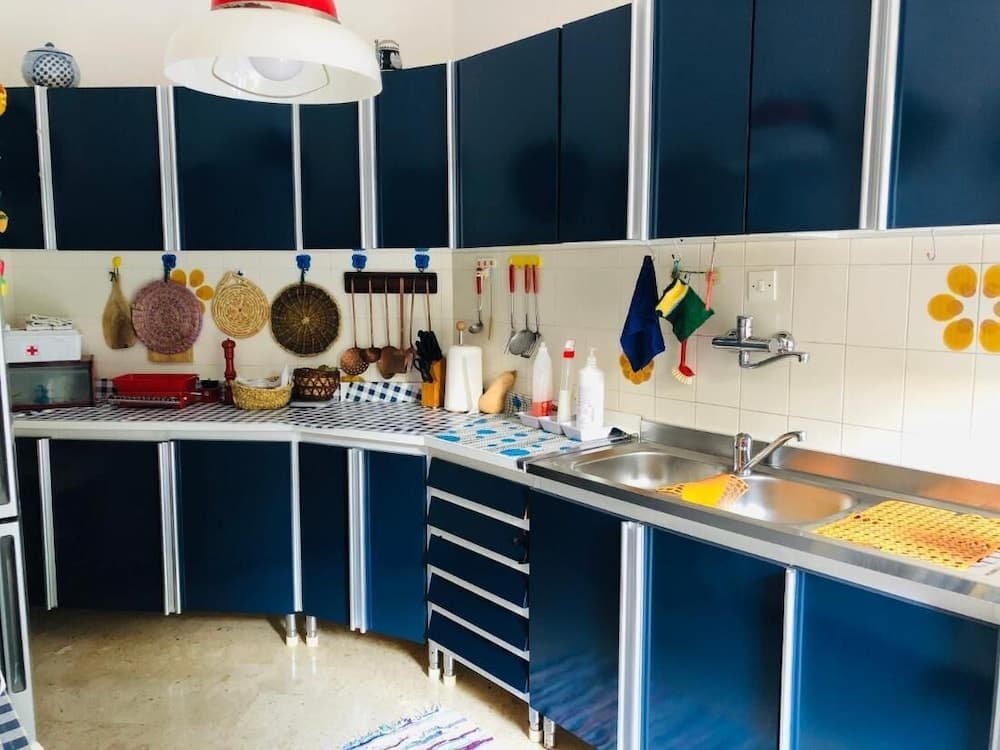 Robertas Villa - Home Holiday