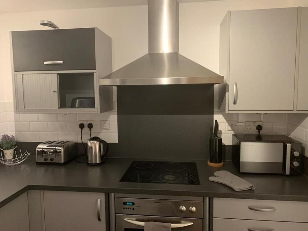 Absolute Stays At The Qube - Families Contractors, Free Wifi