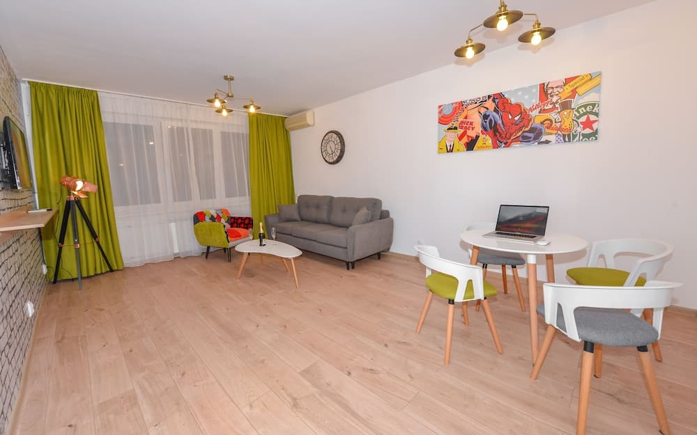 Athene - One Bedroom - Next to Victoria Avenue and Cismigiu Gardens