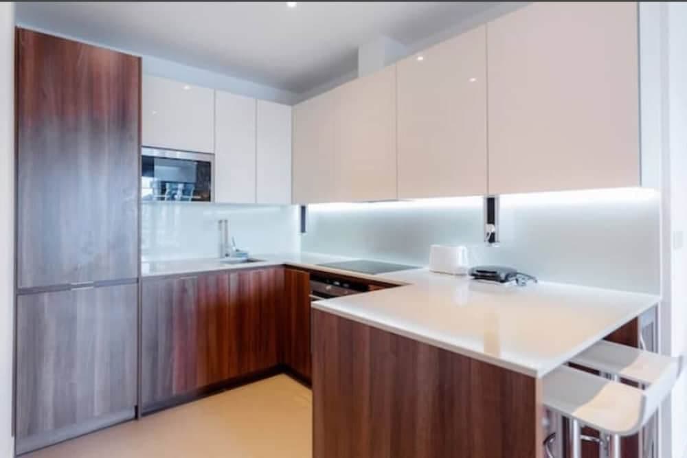 Battersea Reach Luxury Apartments