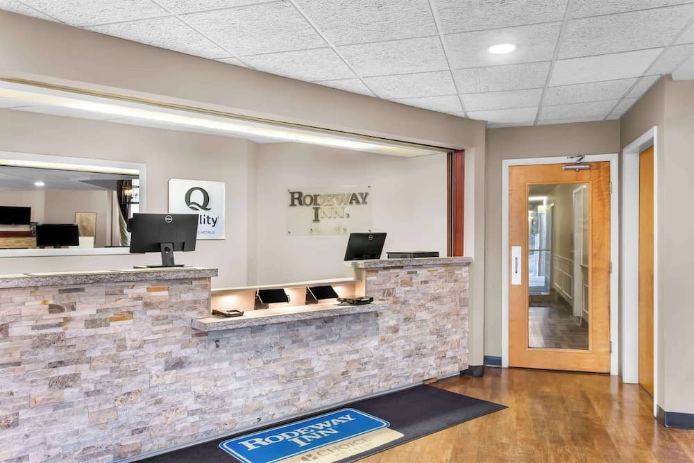 Rodeway Inn Gorham Riverside